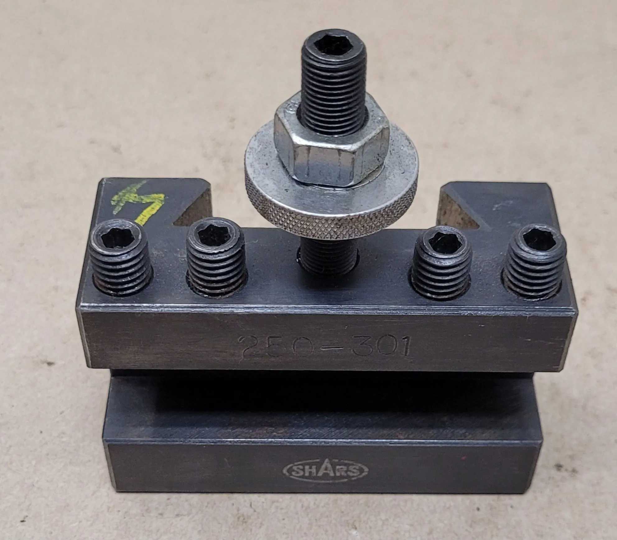 SHARS 250-301 CXA 1 QUICK CHANGE TOOL POST HOLDER W/ SECO DCLNR-12-4B TOOL HOLDER - MACHINING TOOLING & PARTS