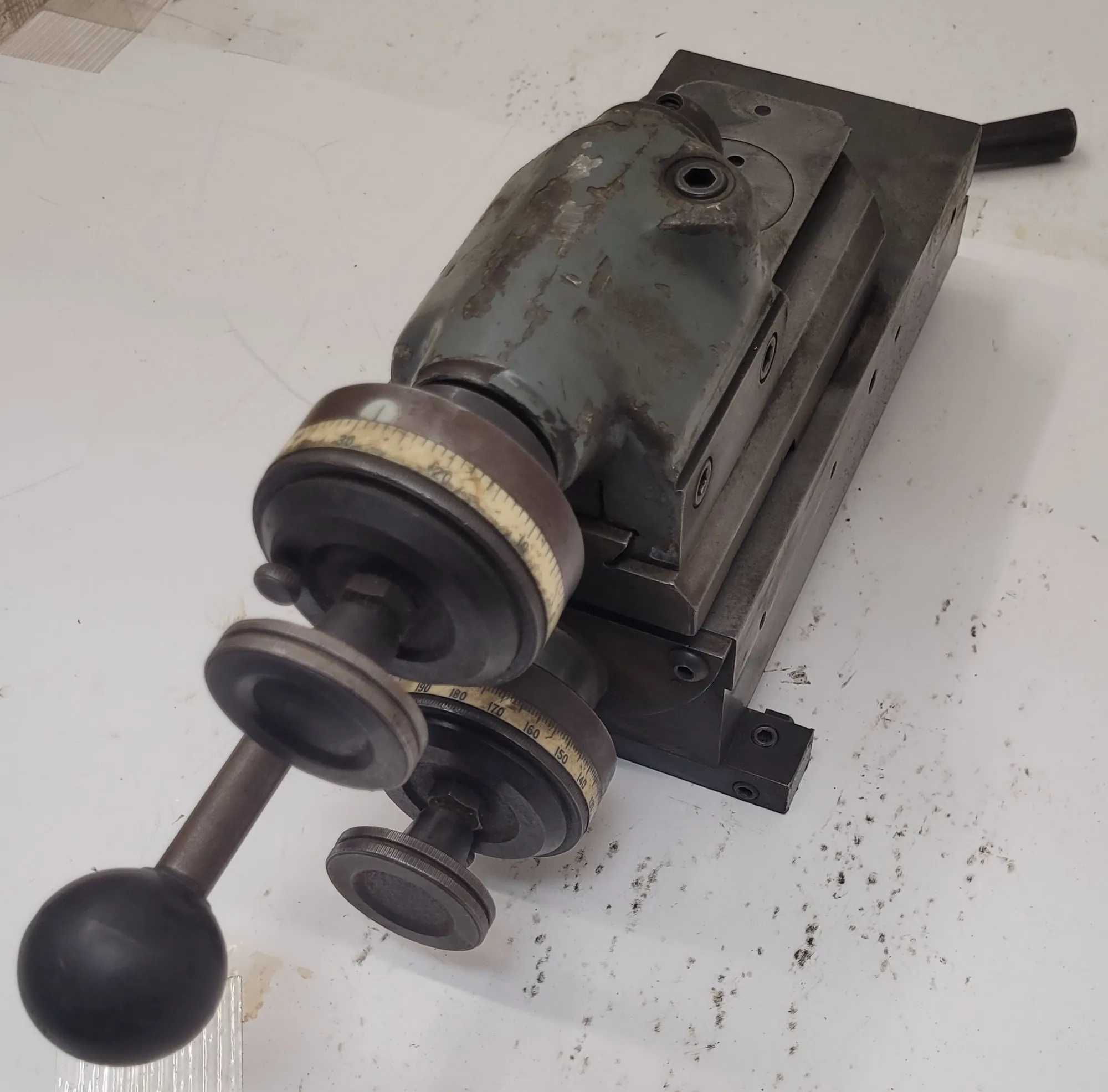 HARDINGE MODEL C RADIUS CUTTING ATTACHMENT FOR HLV-H - MACHINE TOOLING