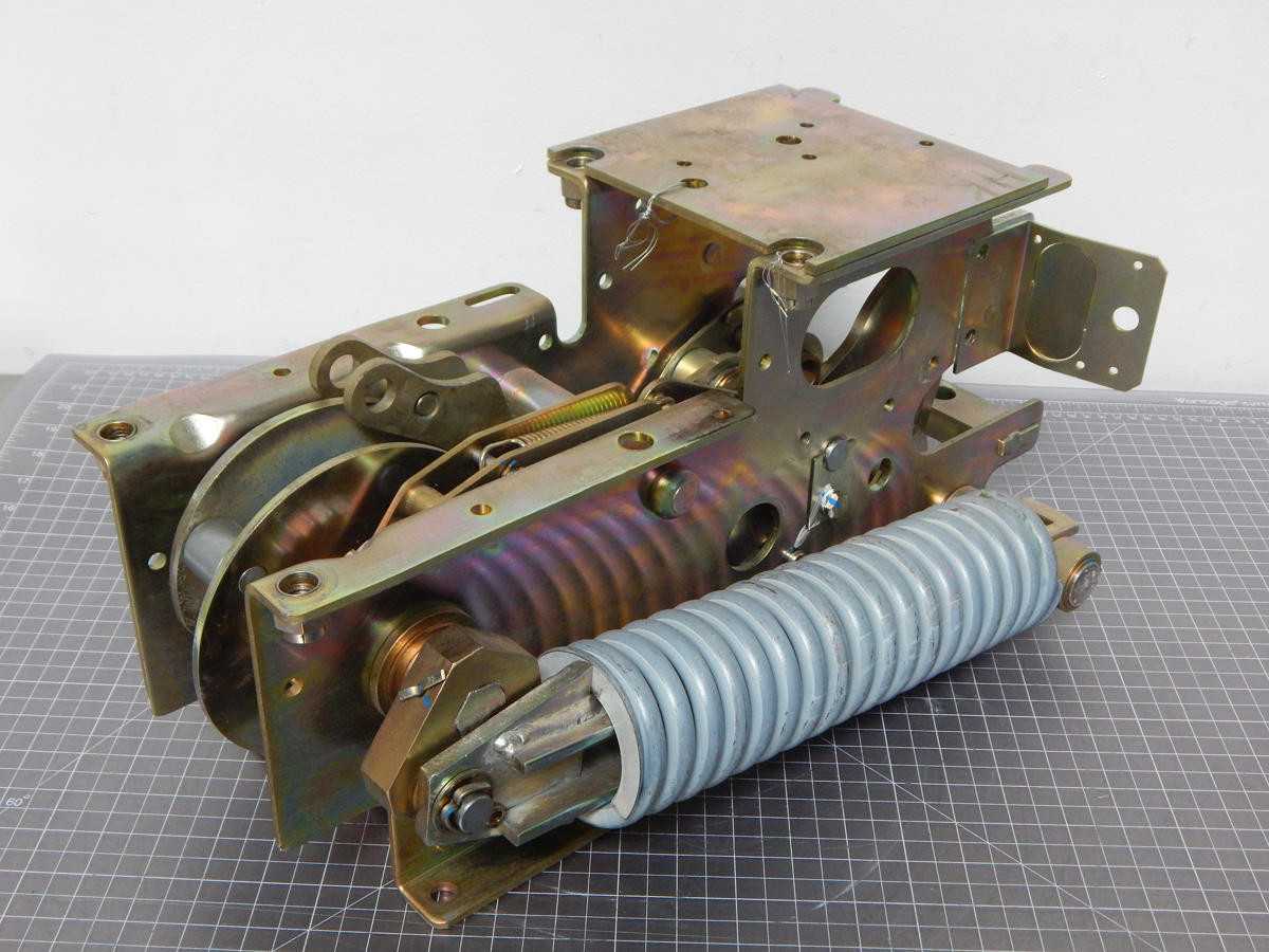 ABB 194111T03 CPL2262-10 CIRCUIT BREAKER OP MECH, SPRING-OPERATING, MV VACUUM CB - CIRCUIT BREAKERS