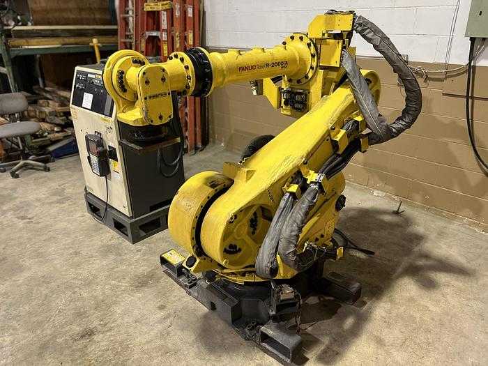 2002 FANUC R2000IA/165F ROBOT - 165KG PAYLOAD, 2650MM REACH, RJ3IB CONTROLLER - ARTICULATED ROBOTS