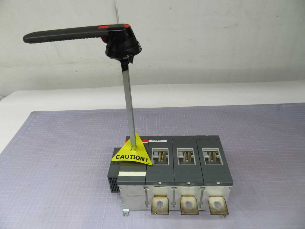 ABB OT 600U03 DISCONNECT SWITCH T264227 - DISCONNECT SWITCHES
