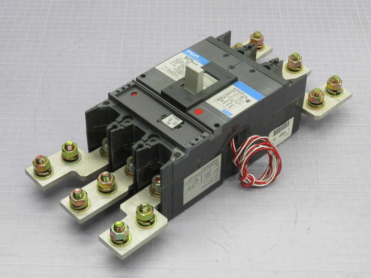 FUJI BU3KHC BUOL365LH CIRCUIT BREAKERS, 3-POLE, 400A CURRENT, 600V VOLTAGE, 25 KAIC IC - CIRCUIT BREAKERS