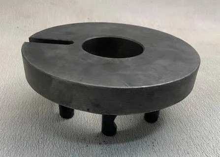 D1-8 FACE PLATE MOUNT, 11IN DIAMETER, 6 X 1IN PINS, 4IN MIDDLE HOLE DIAMETER - MACHINING ACCESSORIES & TOOLING