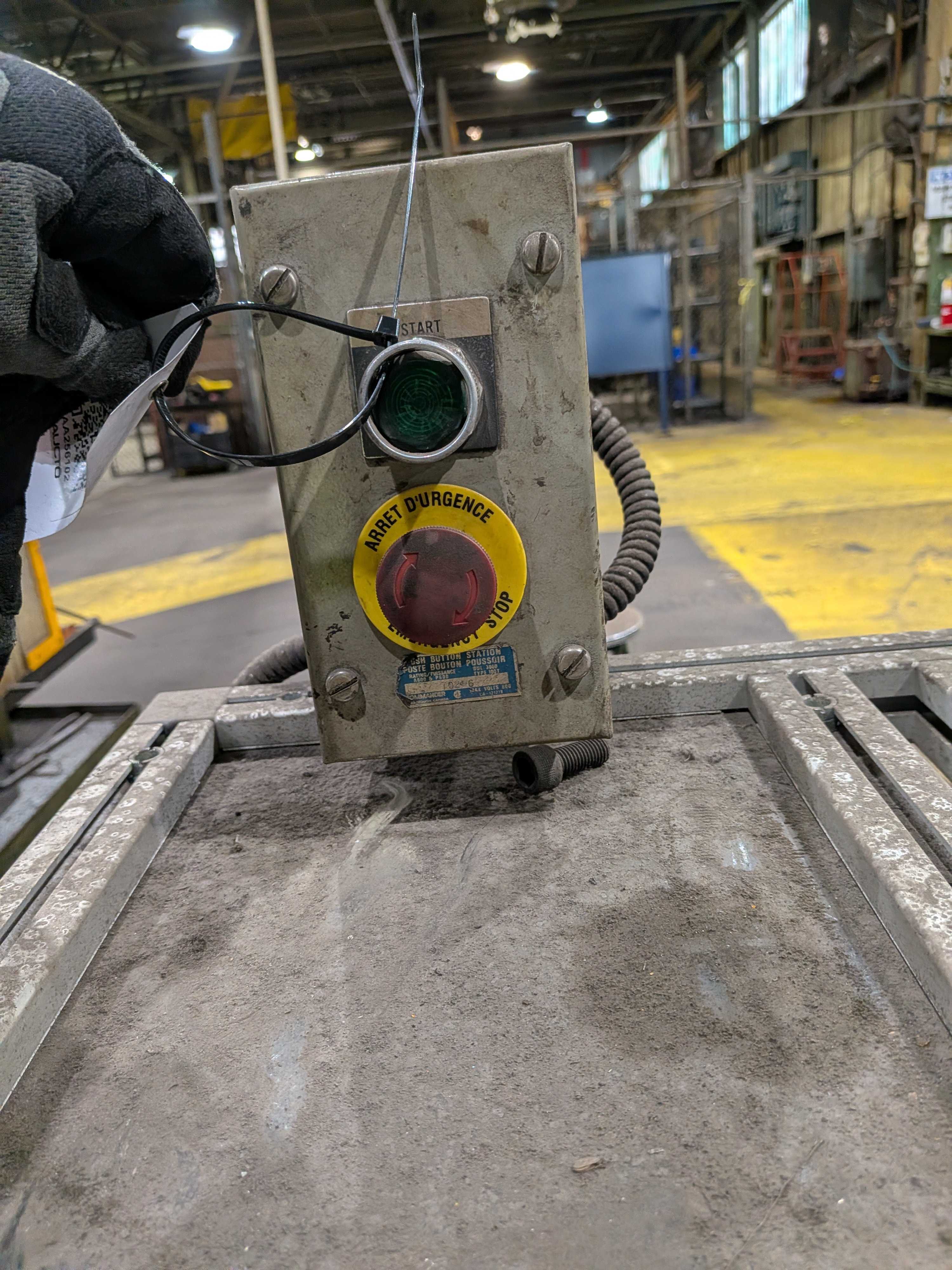 Jet COM-16 Grinding Machine, 3 HP Leeson Motor, 16in Wheel, 1740 RPM, 230/460V, 3-Phase - GRINDING MACHINES