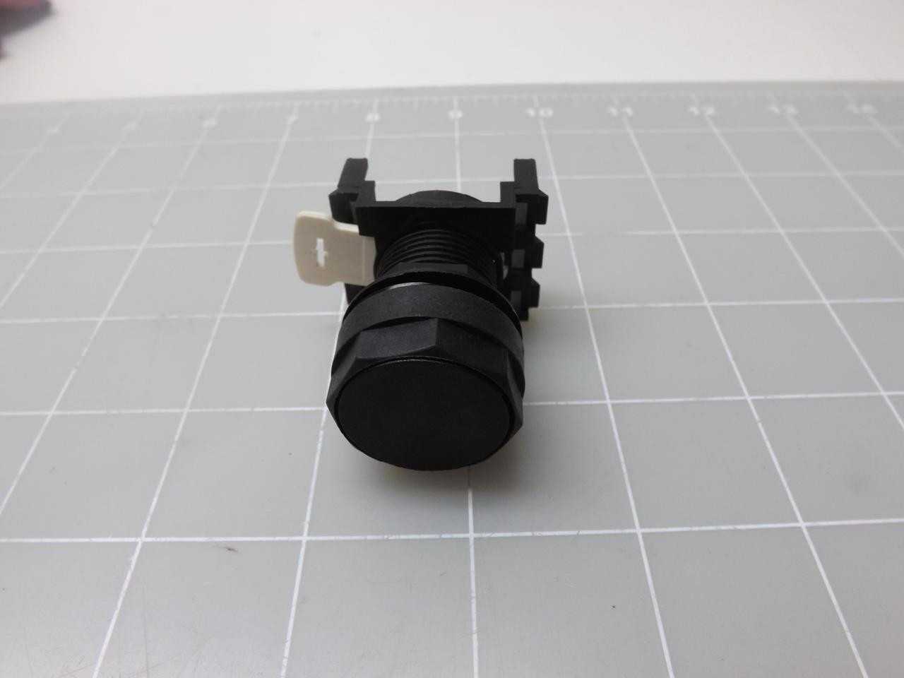 LOT OF 510 E22PP81 FLUSH NON-ILLUMINATED PUSH BUTTONS OPERATOR FOR E22 SERIES - INSPECTION & MEASUREMENT