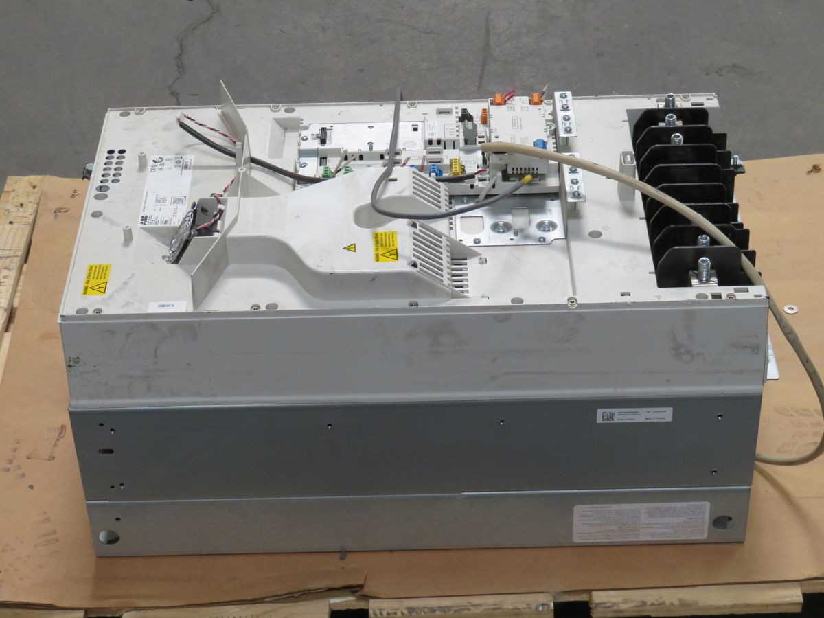 ABB ACS580-01-363A-4+0J400+P922 AC DRIVE, 200 KW POWER, 363A OUT CURRENT, 400-480V - AC VFD DRIVES