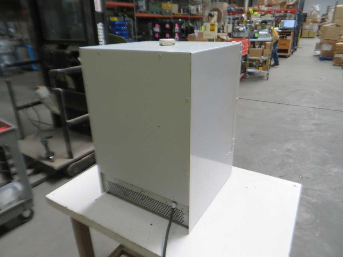 FISHER 201 ISOTEMP OVEN - LAB & SCIENTIFIC