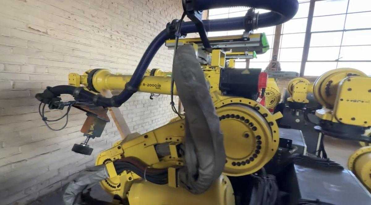 2019 FANUC R-2000IB/185L ARTICULATED ROBOT, 185KG PAYLOAD, 3060MM REACH, R-30IB CONTROLLER - ARTICULATED ROBOTS