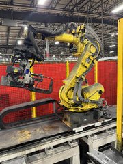 2014 FANUC R-2000iB/165F Articulated Robot, 165kg Payload, 2655mm Reach, R-30iB Controller - ARTICULATED ROBOTS
