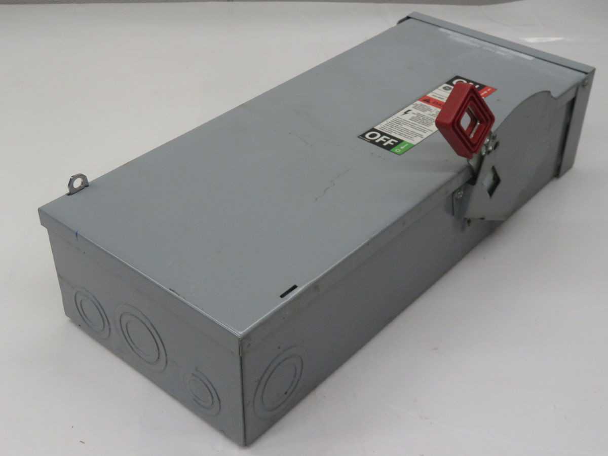 GE TH3363R SAFETY SWITCH T265191 - DISCONNECT SWITCHES