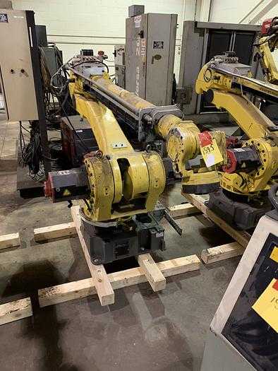 2005 FANUC S-500IB ROBOT, 15KG PAYLOAD, 2757MM REACH, RJ3IB CONTROLLER, 6 AXES - ARTICULATED ROBOTS
