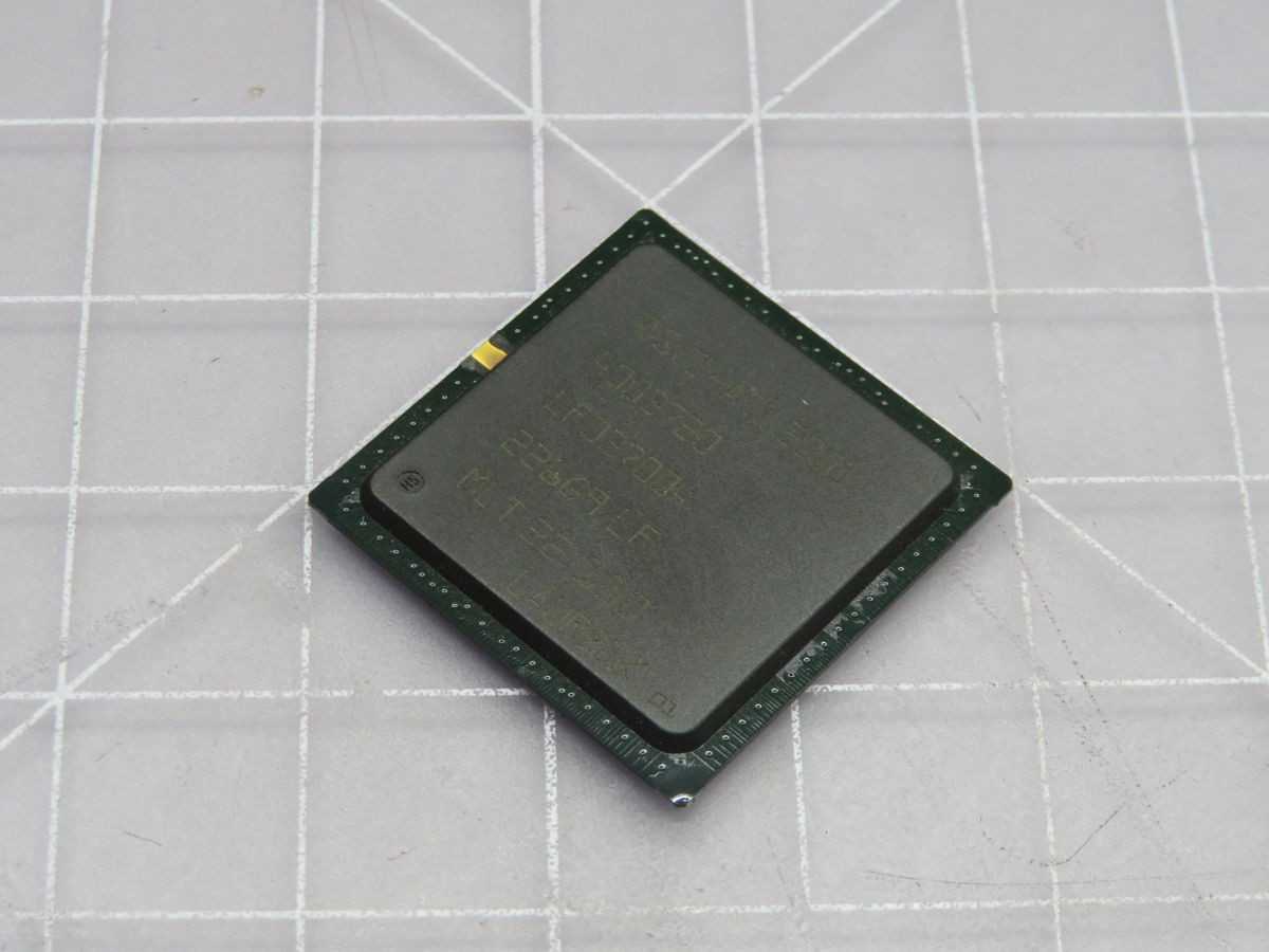 LOT OF 142 SCIENTIFIC ATLANTA 08-4003720-01 4009720 RISC MICROPROCESSOR T205588 - ELECTRONIC COMPONENTS