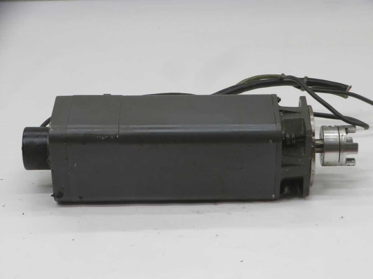 Siemens 1 FT5066-0AC71-1-Z Servo Motors, 8.0 Nm Torque, 2000 Rpm Speed, 600V Dc Link - SERVO MOTORS