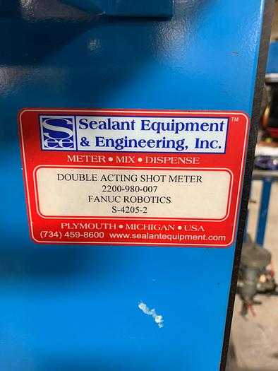 2003 Sealant Equipment Servo Pump Model 2200-980-007, 203.2mm Stroke, 197.93CC Displacement - ROBOT PARTS