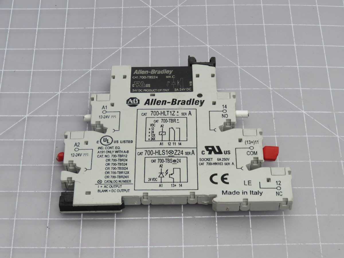 LOT OF 44 ALLEN BRADLEY 700-HN163 RELAY SOCKET W 700-TBS24 T269406 - SAFETY RELAY