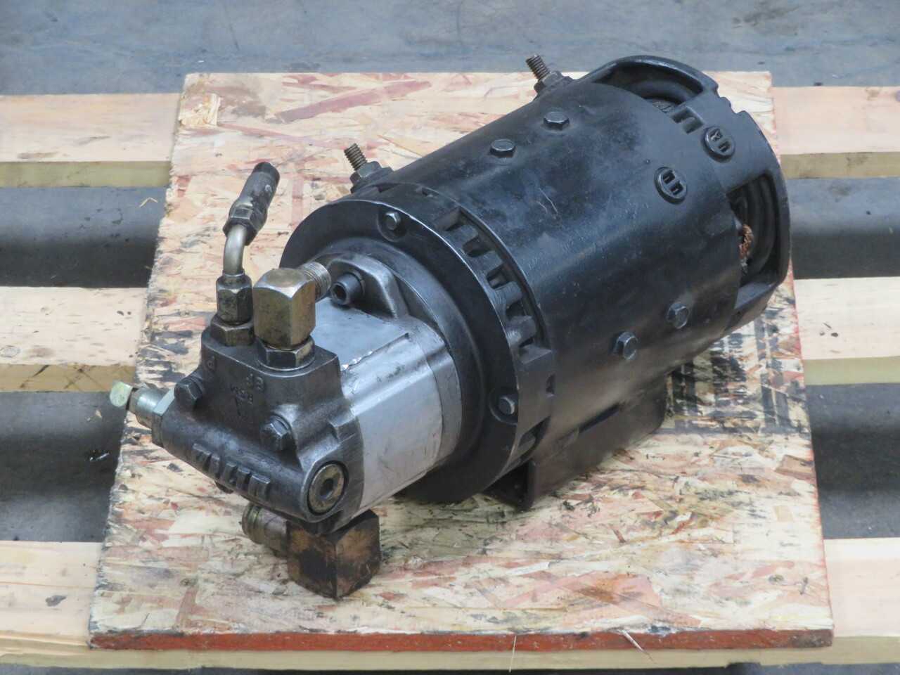 PARKER 23992 MOTOR ASSY FOR TSP6500 T261760 - ELECTRIC MOTORS