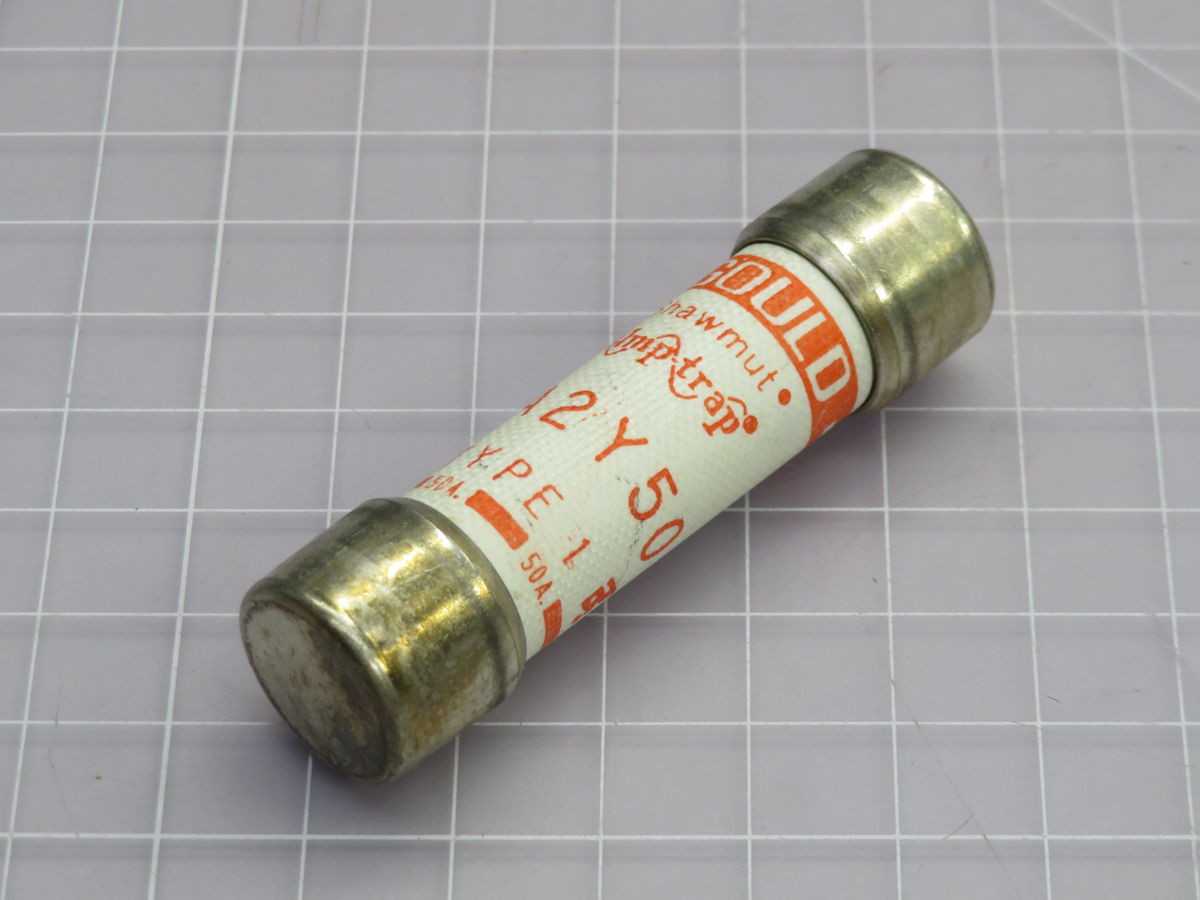 LOT OF 10 FERRAZ SHAWMUT A2Y50-1 FUSE T258874 - FUSES