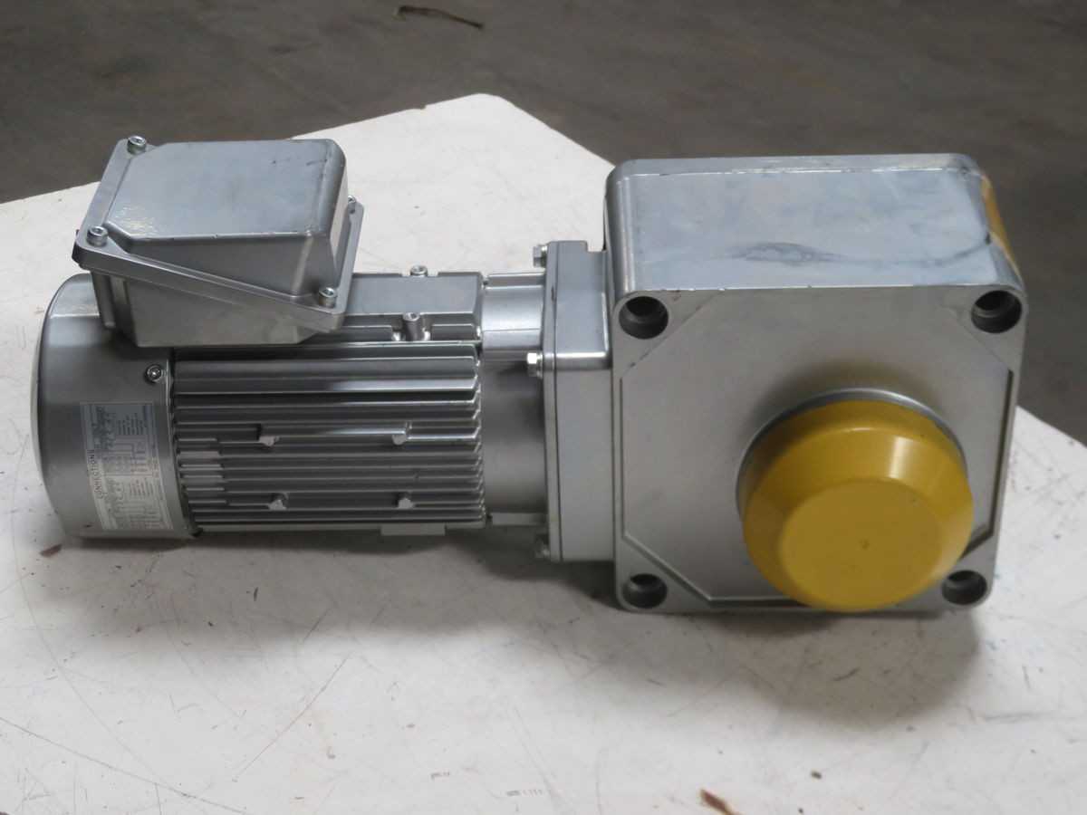 SUMITOMO TC-FX/FB-05A RNYM05-1430Y MOTOR W GEAR REDUCER T266506 - MOTOR & GEARBOX ASSEMBLY