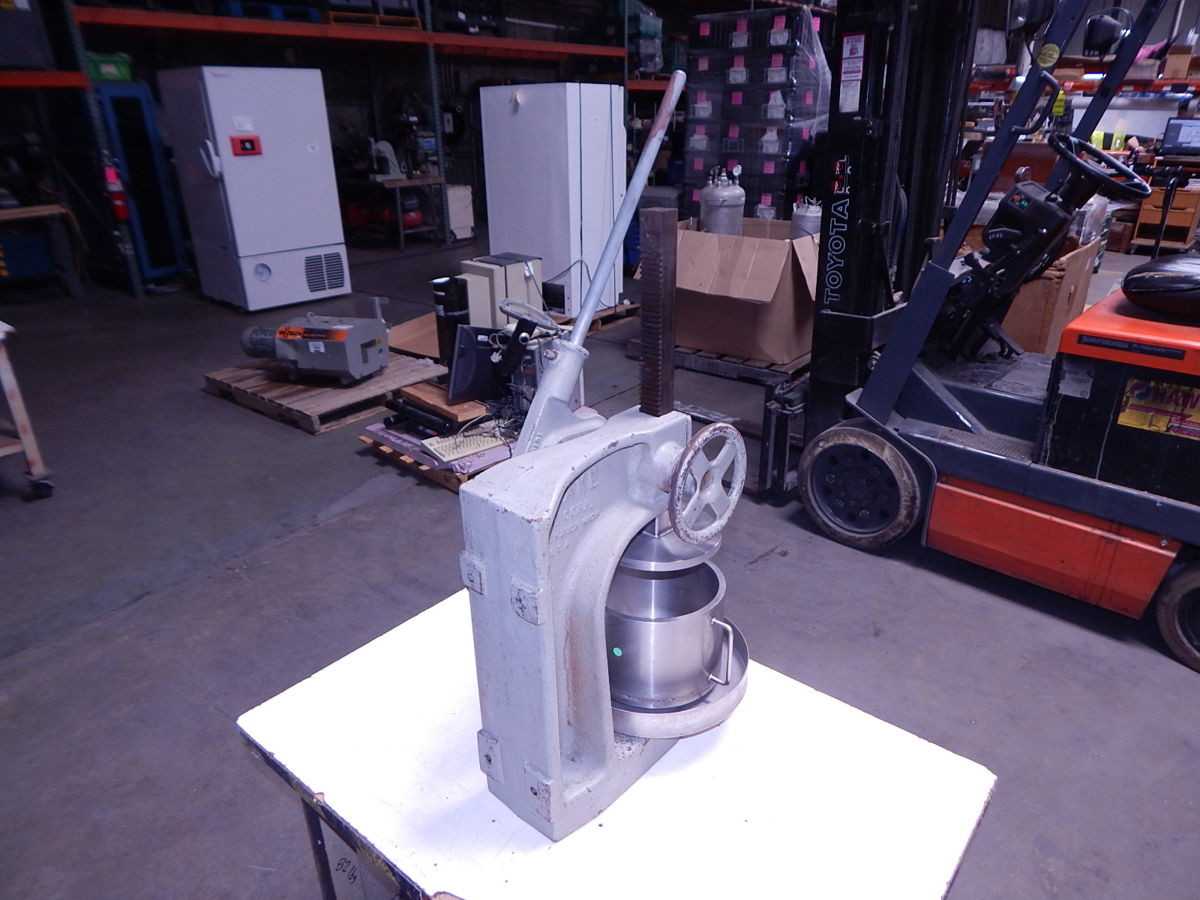 Dake 1 3/4 3 Ton Ratchet Lever Arbor Press - ARBOR PRESSES