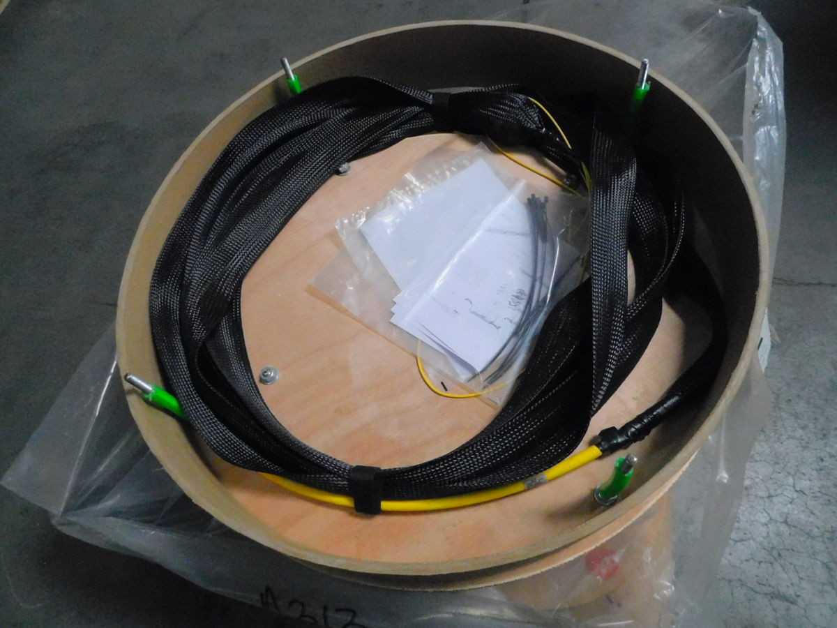 COMMSCOPE UJGQPQPTM-JFK215 FIBER TRUNK CABLE ASSEMBLY 144-FIBER SINGLE MODE 215FT M7554 - FIBER OPTIC CABLE