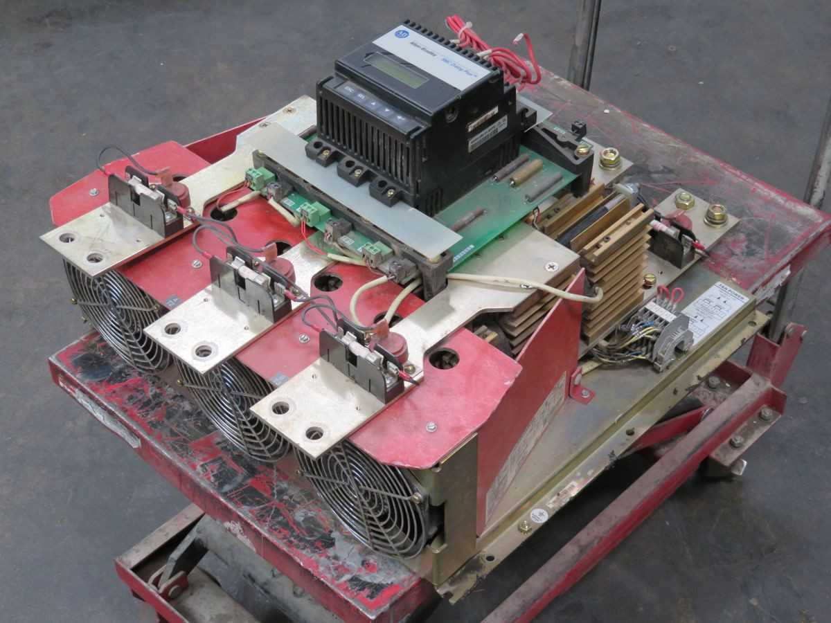 ALLEN BRADLEY 150-B500NBDB SOFT STARTER, 3-PHASE, 480V, 500A, 400 HP, 120-240V CTRL - MOTOR STARTERS