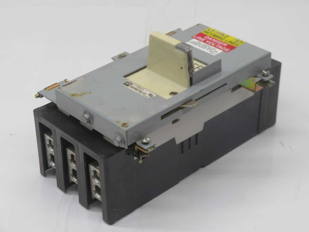 CUTLER HAMMER HMCP400X5 CIRCUIT BREAKER T265172 - CIRCUIT BREAKERS