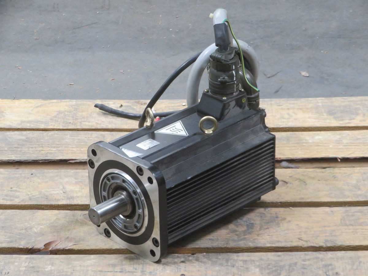 YASKAWA SGMG-75V 6V-FJ11, SERVO MOTORS, 7.5 KW POWER, 47.7 NM TORQUE, 1500 RPM SPEED - SERVO