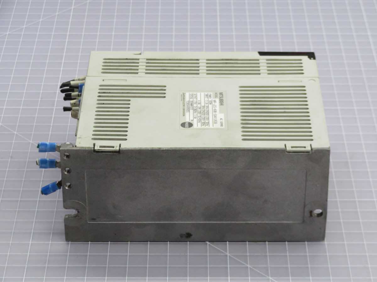 MITSUBISHI MR-J2S-60B-S041U638 SERVO AMPLIFIER BH0564 - SERVO