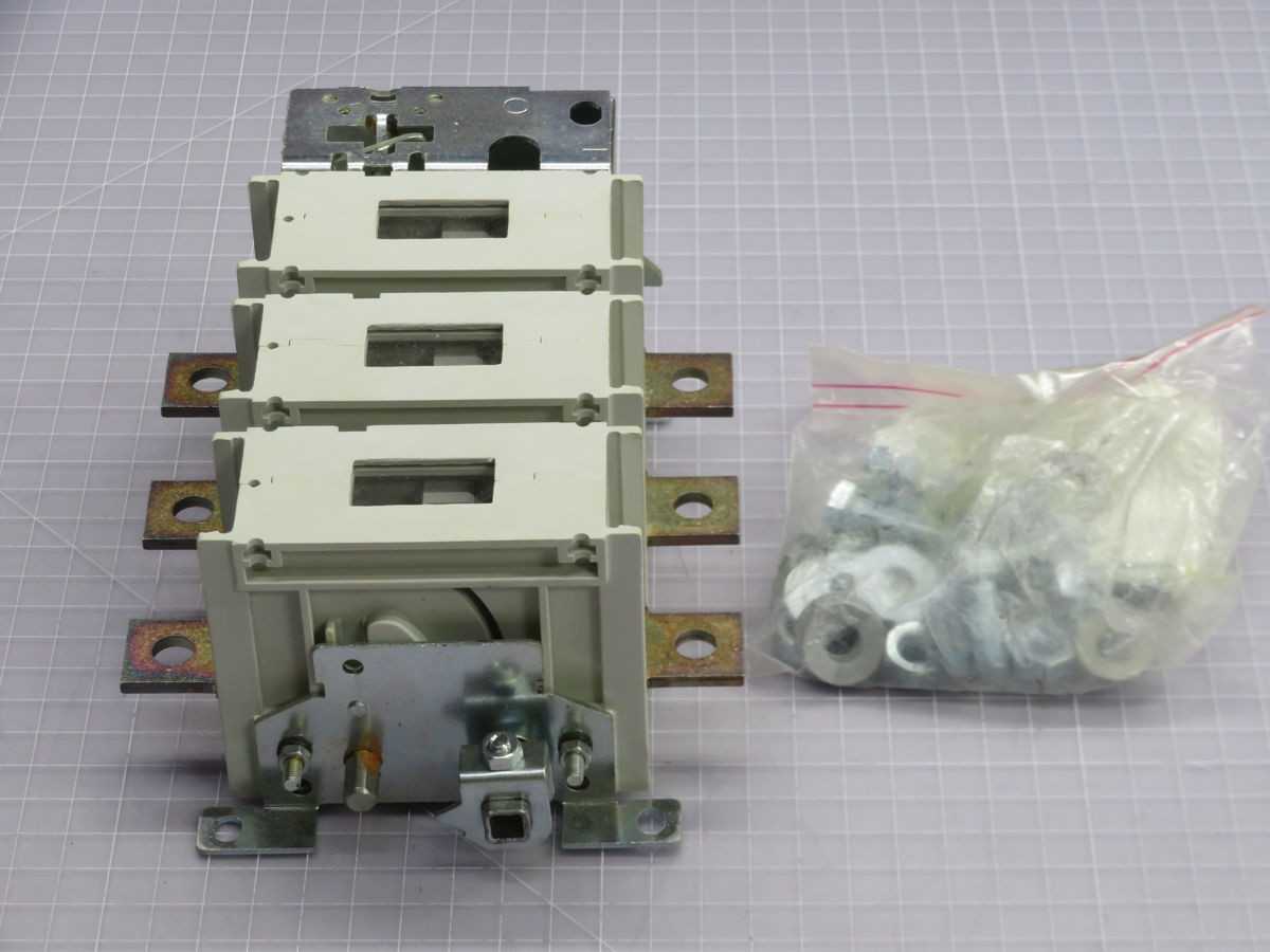 ABB 22663 OETL-NF200-S Disconnect Switch T258932 For Reliable Power Control - DISCONNECT SWITCHES