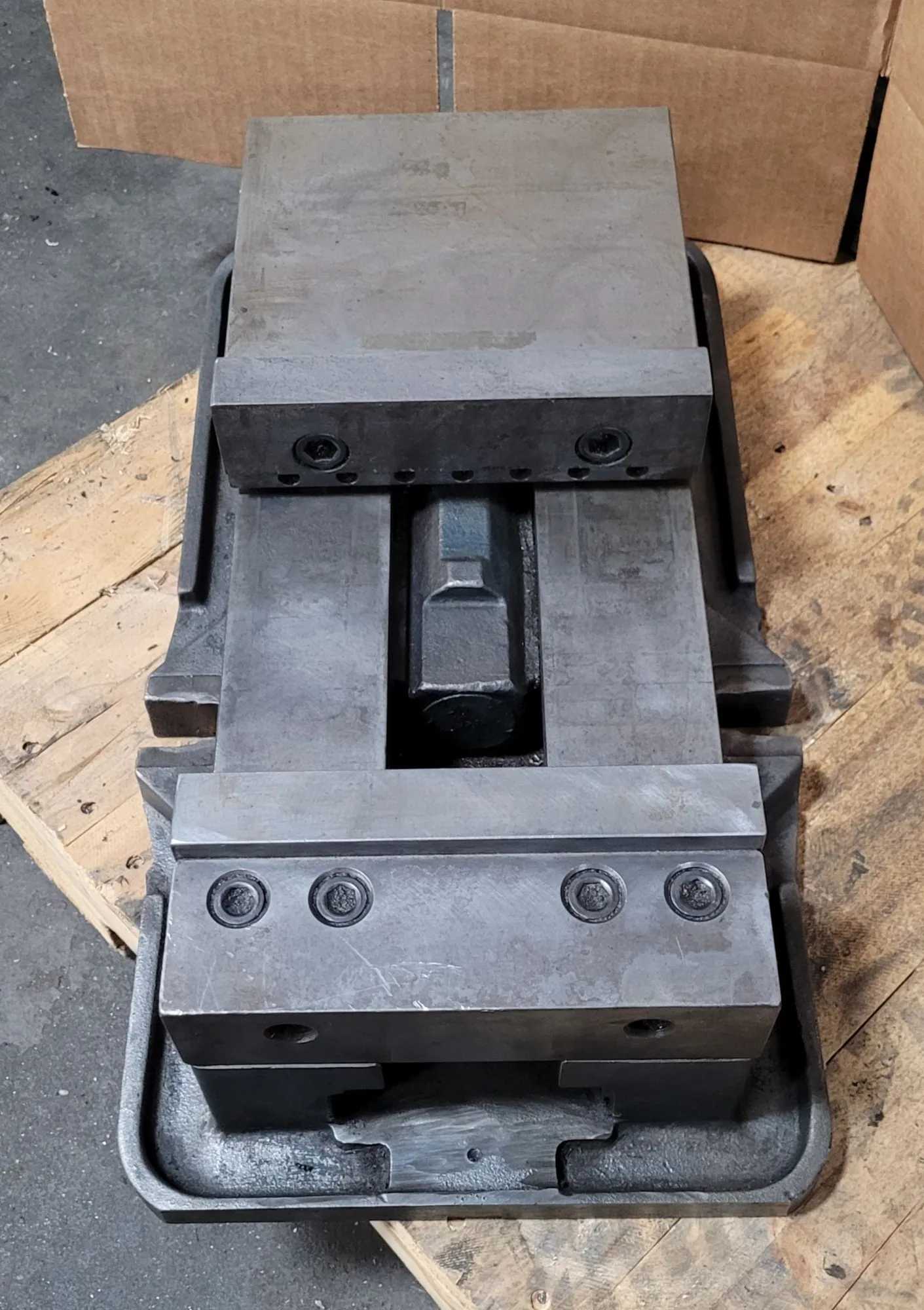 KURT 8-INCH PRECISION VISE - MACHINE TOOLING