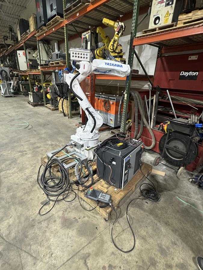 2021 YASKAWA MOTOMAN GP25 ARTICULATED ROBOT, 25KG PAYLOAD, 1730MM REACH, YRC1000 CONTROLLER - ARTICULATED ROBOTS