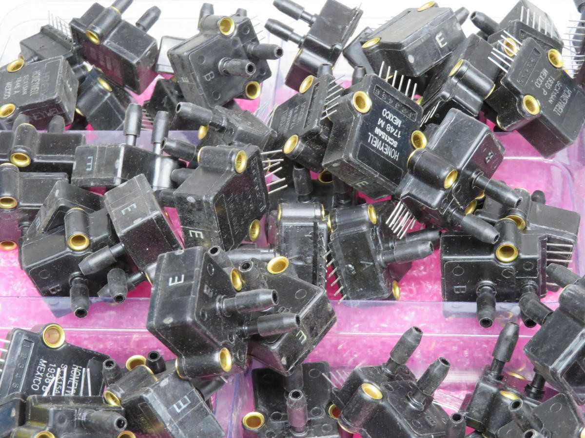 LOT OF 260 HONEYWELL SCX15AN 1939 P BOARDMOUNT SENSOR - SENSORS