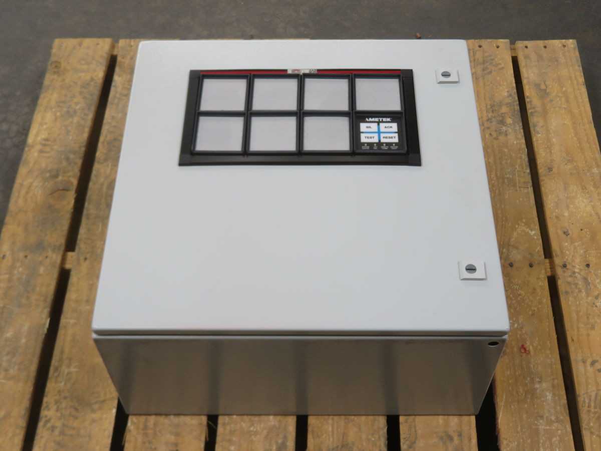 Ametek 250120-01-30-800 Annunciator, 4 Inputs, 24 VDC Power, ISA-18.1 F1A Alarm, Panel Mount - OPERATOR CONTROLS
