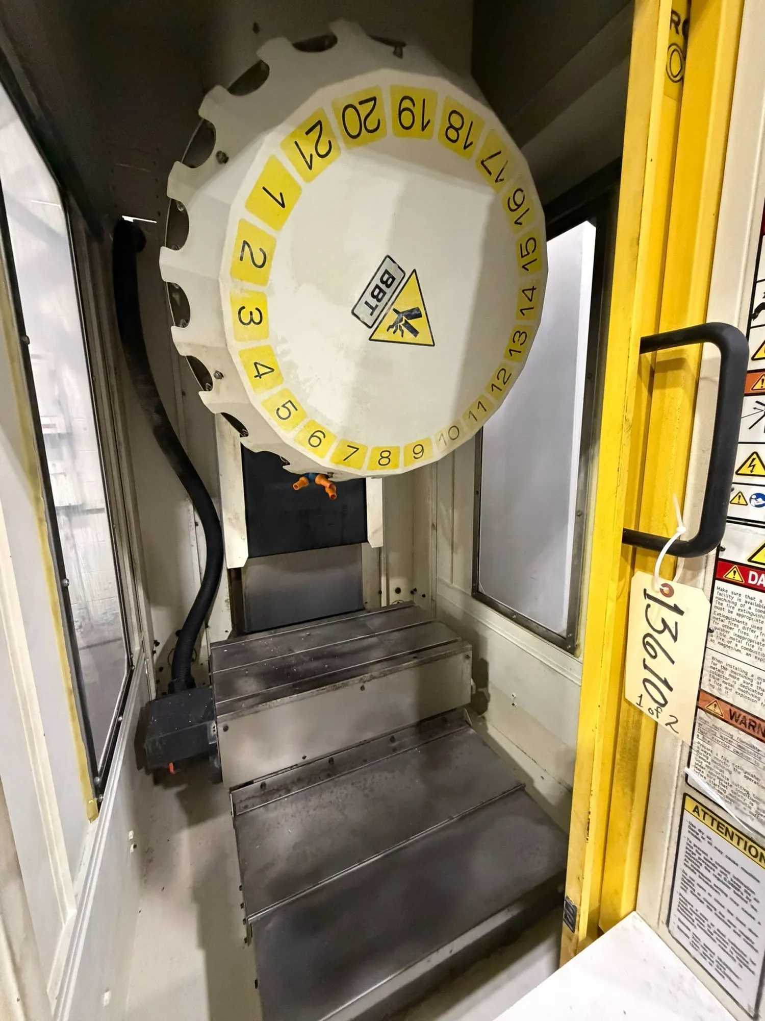 2013 FANUC Robodrill Alpha-D21SIA5 VMC, 24K RPM, 21 ATC, 630x330 mm Table - VERTICAL MACHINING CENTERS