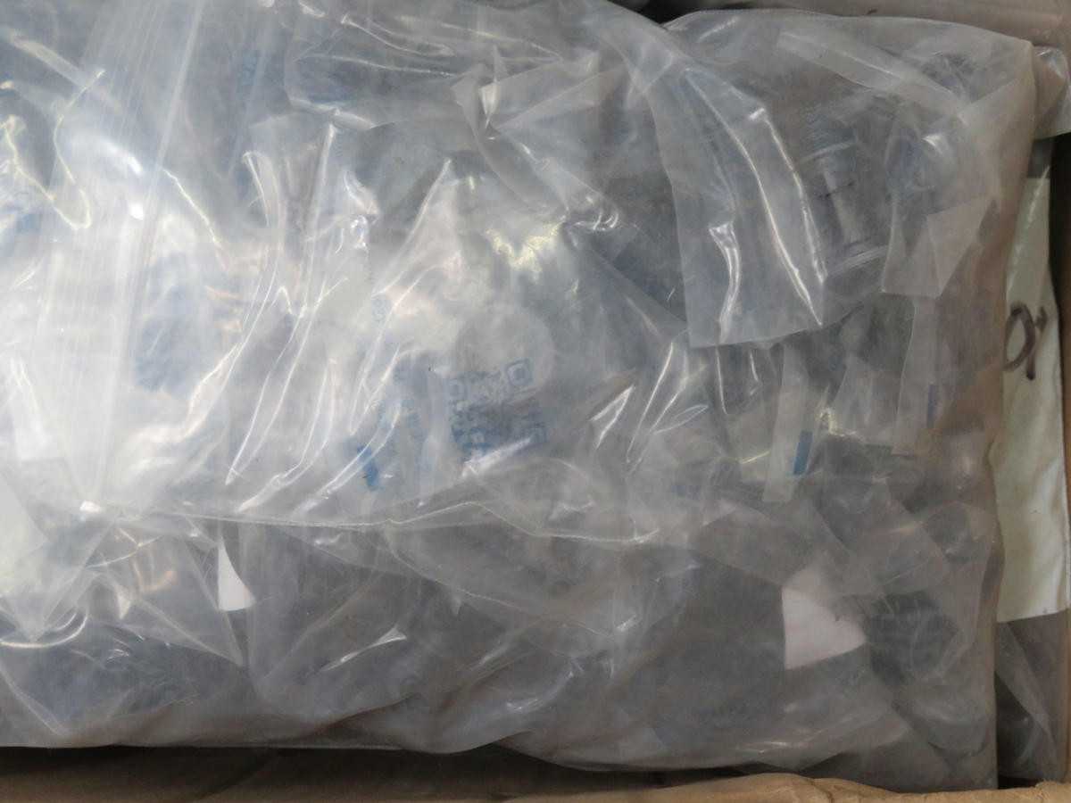 LOT OF 330 AMPHENOL LTW KW316C0197 CB-02BMMC-RL7001 CONNECTORS - ELECTRICAL COMPONENTS