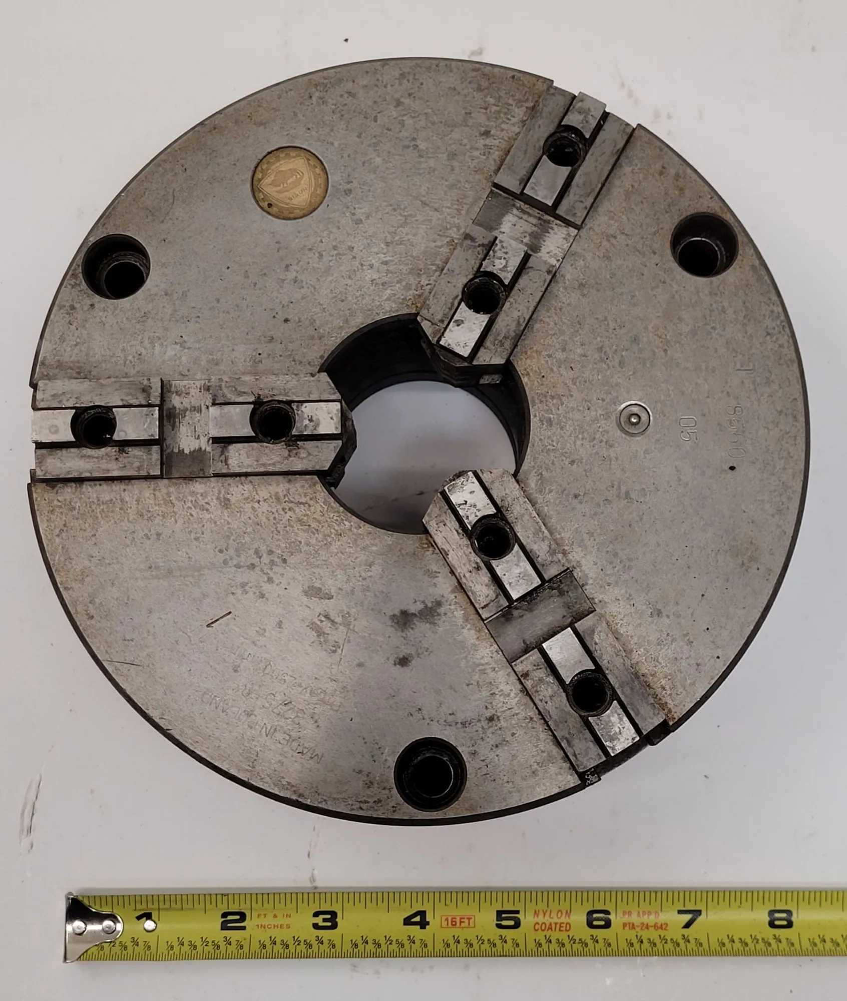 BISON 8" 3 JAW UNIVERSAL SCROLL CHUCK, MAX RPM: 2500 - MACHINE TOOLING