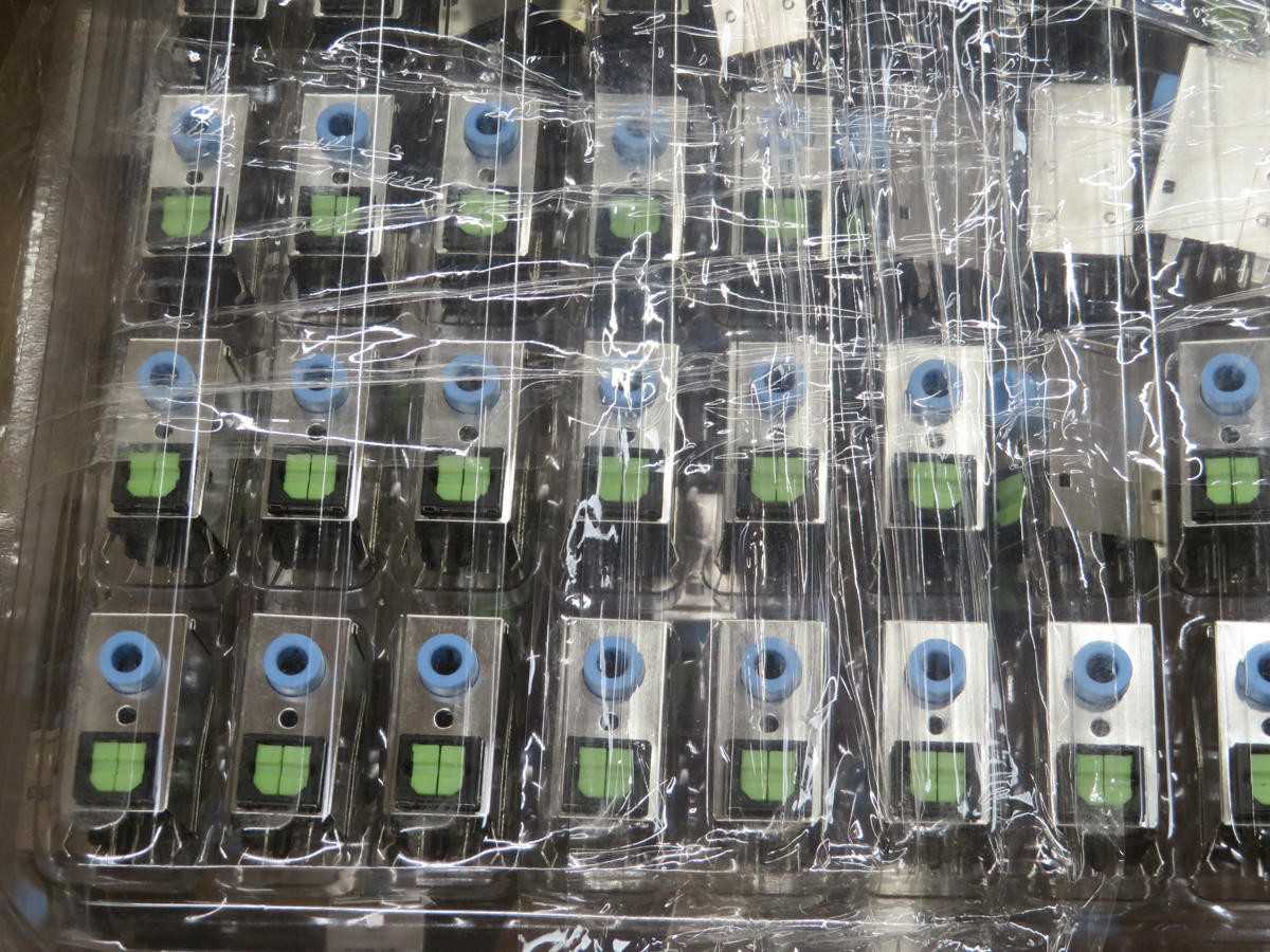 Lot Of 220 NXP Semiconductor 1722B Motherboard Audio Jack Connectors - INDUSTRIAL PARTS
