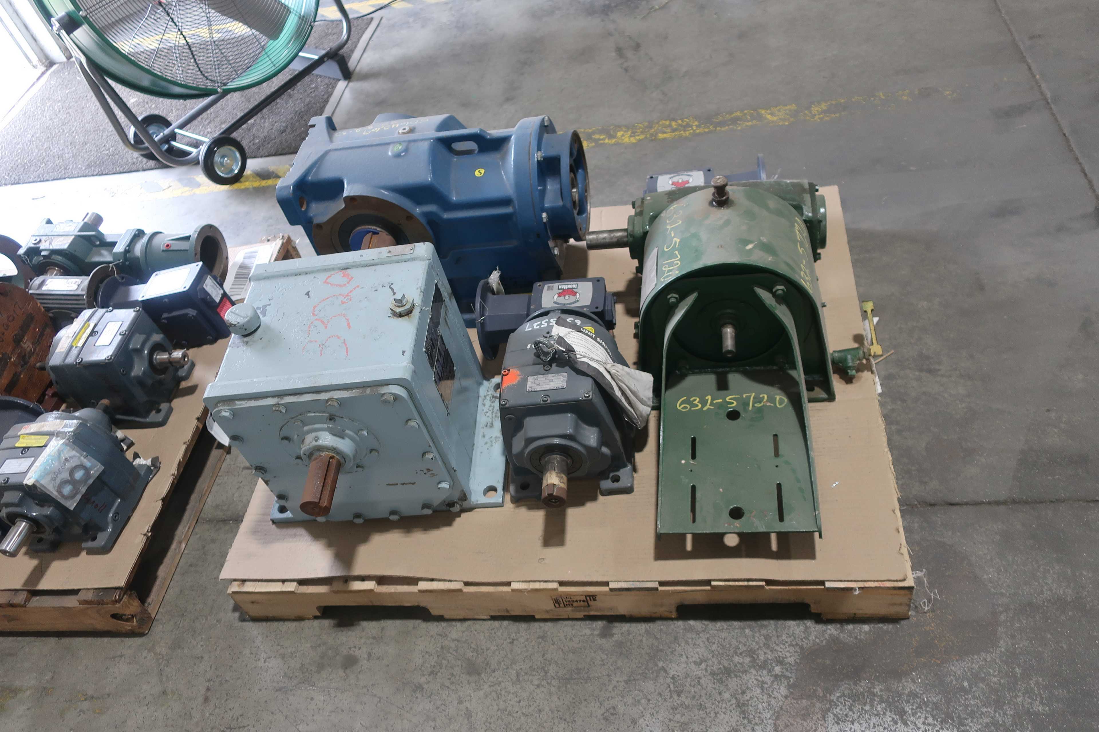 SKU 1761709 - 4 PALLETS OF ASSORTED GEAR REDUCERS - GEAR REDUCERS