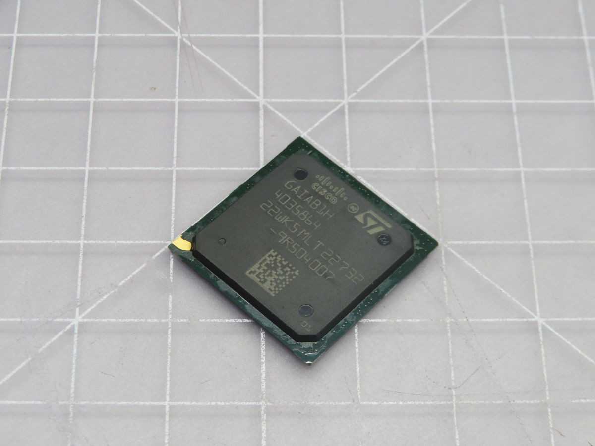 LOT OF 140 CISCO 08-4035864-01 4035864 INTEGRATED CIRCUIT T205645 - ELECTRONIC COMPONENTS