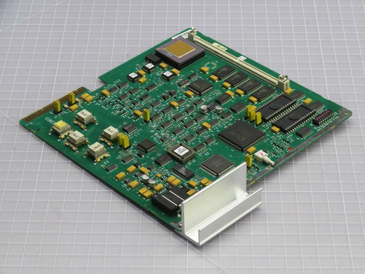 MOTOROLA B8712590 BLN7061F CIRCUIT BOARD T261520 - PCB CIRCUIT BOARDS