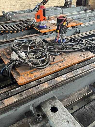 FANUC GEN VI RTU ROBOT TRANSFER UNIT, 9M TOTAL LENGTH, HEAVY-DUTY TRACK SYSTEM - INDUSTRIAL ROBOTS