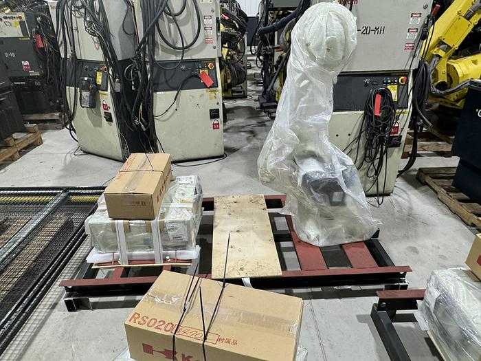 2022 Kawasaki RS020N Robot, 20kg Payload, 1725mm Reach, E01 Controller, 6 Axes - ARTICULATED ROBOTS