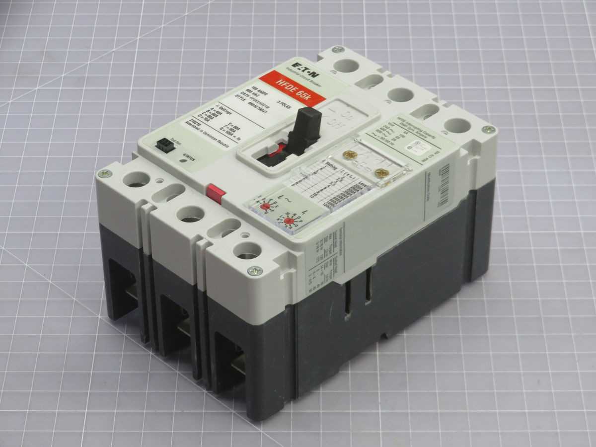 EATON HFDE310021W CIRCUIT BREAKER, 3-POLE, 100A RATED CURRENT, 600 VAC, 100 KAIC INT. CAPACITY - CIRCUIT BREAKERS