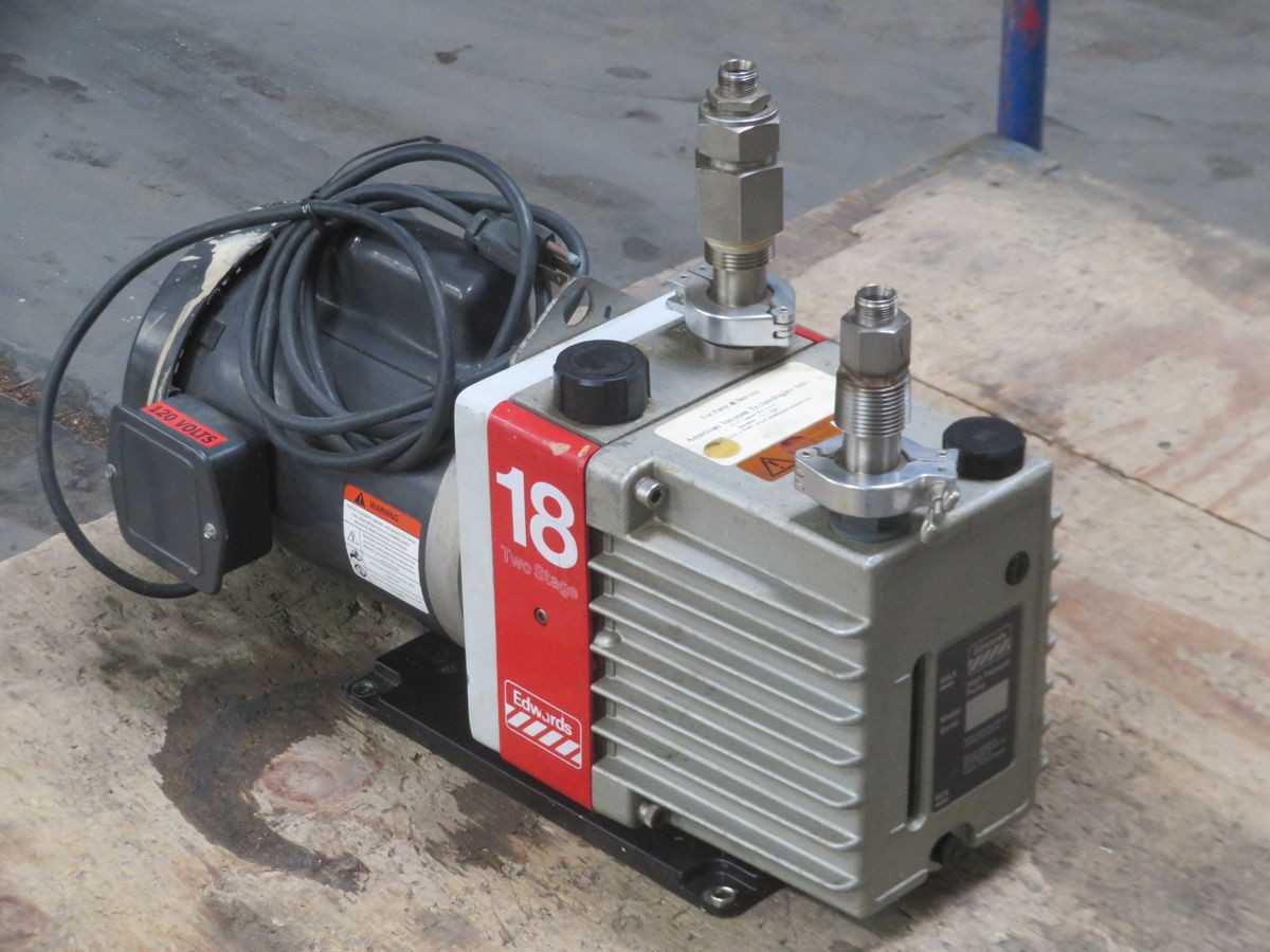 EDWARDS E1M18 2 STAGE VACUUM PUMP W DAYTON 6K436BB T267277 - VACUUM PUMP