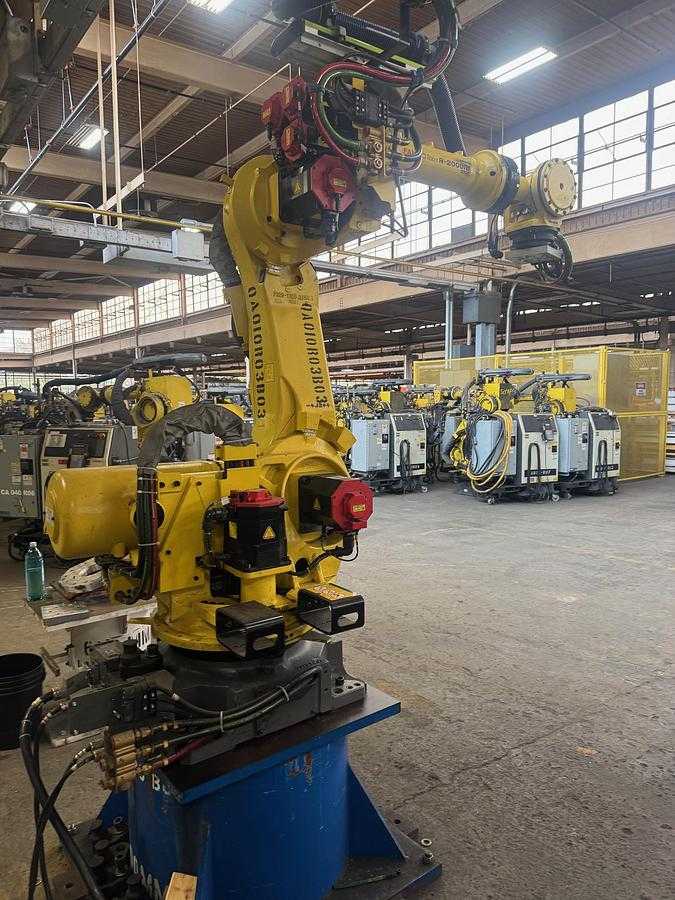 2015 FANUC R-2000IB/210F ARTICULATED ROBOT, 210KG PAYLOAD, 2655MM REACH, R-30IB CONTROLLER - ARTICULATED ROBOTS