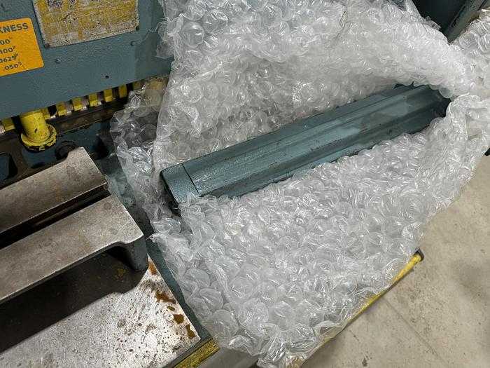 1970 WYSONG 1652 MECHANICAL SHEAR - 16-GAUGE, 4FT CUT, REAR BACK GAUGE, 48IN WIDTH - METAL SHEARS