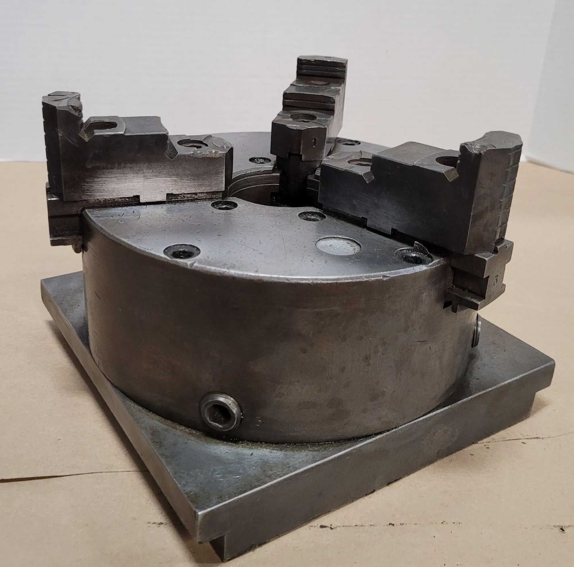 BUCK 2083R 8" 3 JAW CHUCK WITH 2-1/4" CENTER HOLE - MACHINE TOOLING
