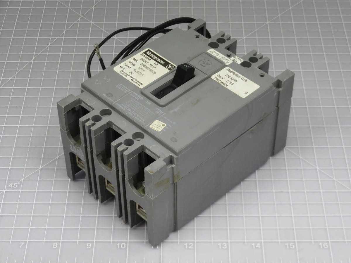 WESTINGHOUSE 2609D39G10 CB, 3-POLE, 20A RATING, 600V VOLTAGE, 18 KAIC INT. RATING - CIRCUIT BREAKERS