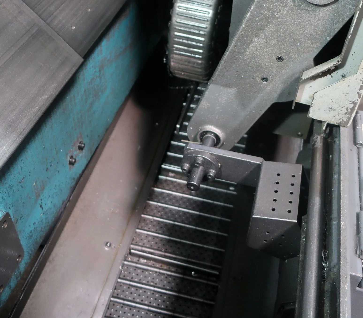2010 HYUNDAI KIA SKT21LMS CNC LATHE - 4000 RPM, LIVE TOOLING, SUB SPINDLE - CNC LATHES