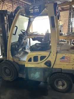 2005 Hyster H60FT LPG Sit-Down Forklift - 6000 lb Capacity, 7.10 ft Turning Radius - SIT-DOWN FORKLIFTS
